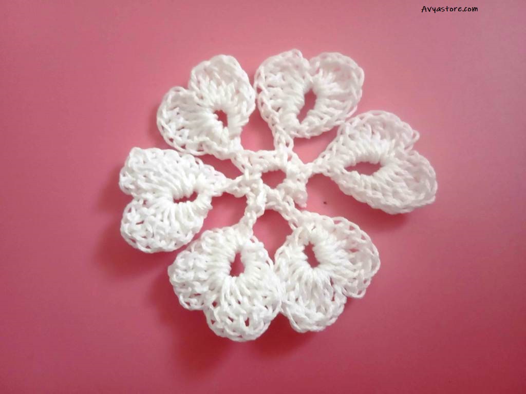 How to make five easy crochet snowflakes – Free Patterns