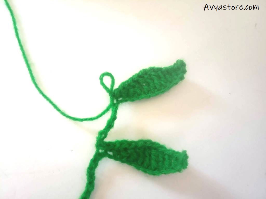 Crochet Leaves Bookmark - Free Pattern