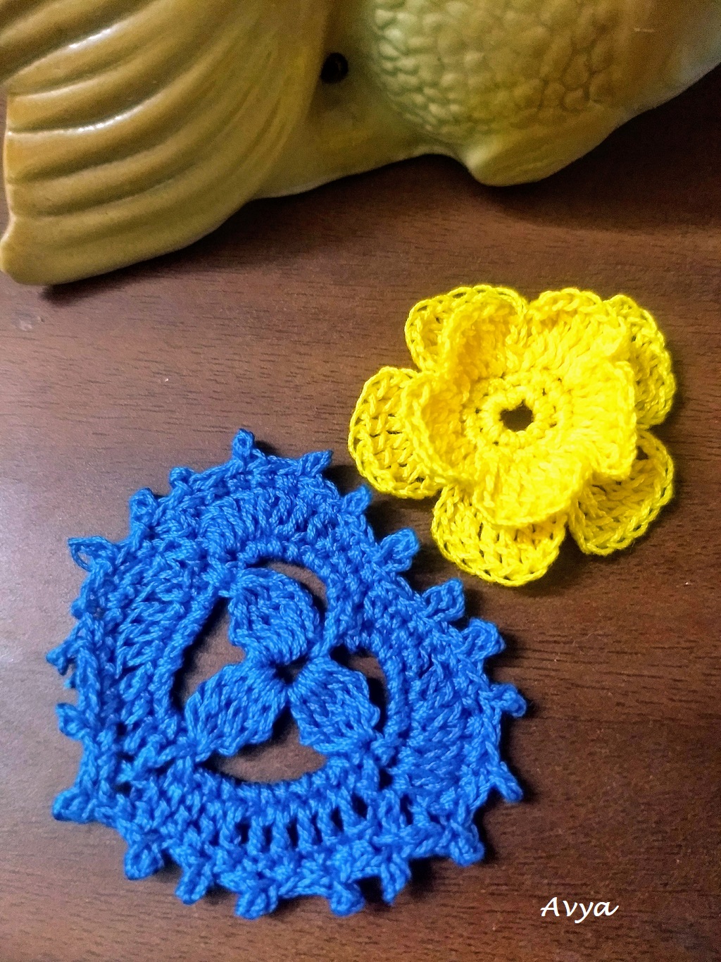 Crochet Wedding Boutonniere Flower, Leaf Motif