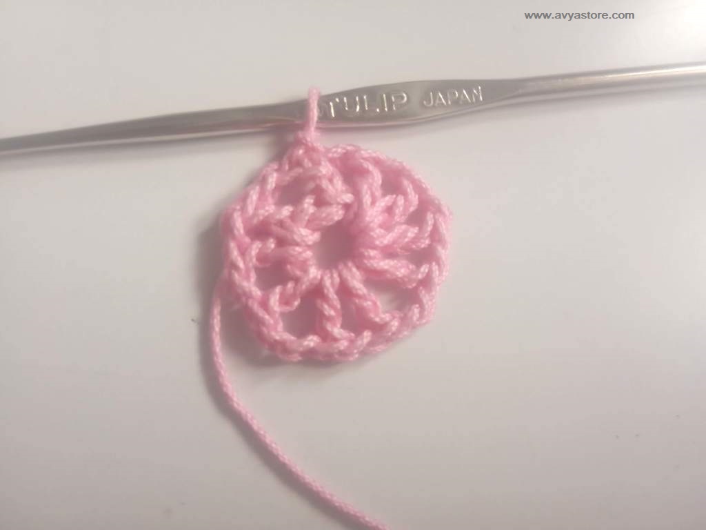 How To Crochet Pentagon Motif - Free Pattern and Instructions