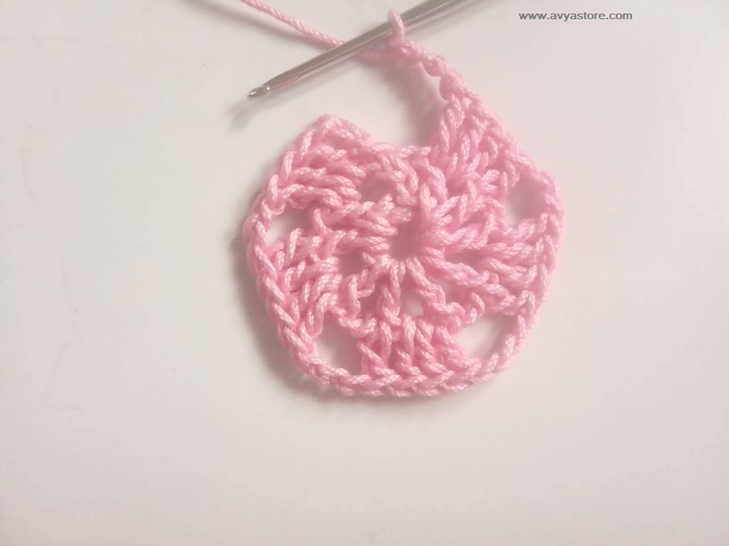 How To Crochet Pentagon Motif - Free Pattern and Instructions