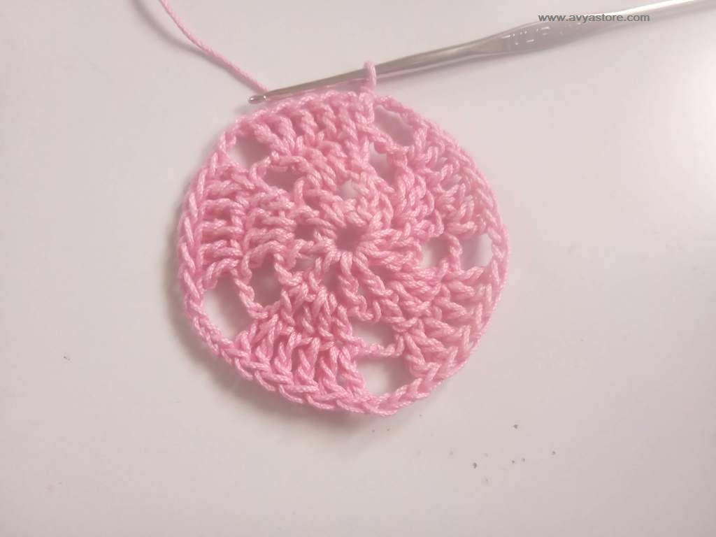 How To Crochet Pentagon Motif - Free Pattern and Instructions