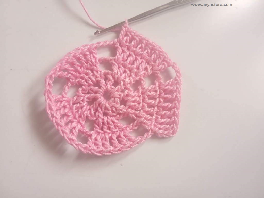 How To Crochet Pentagon Motif - Free Pattern and Instructions