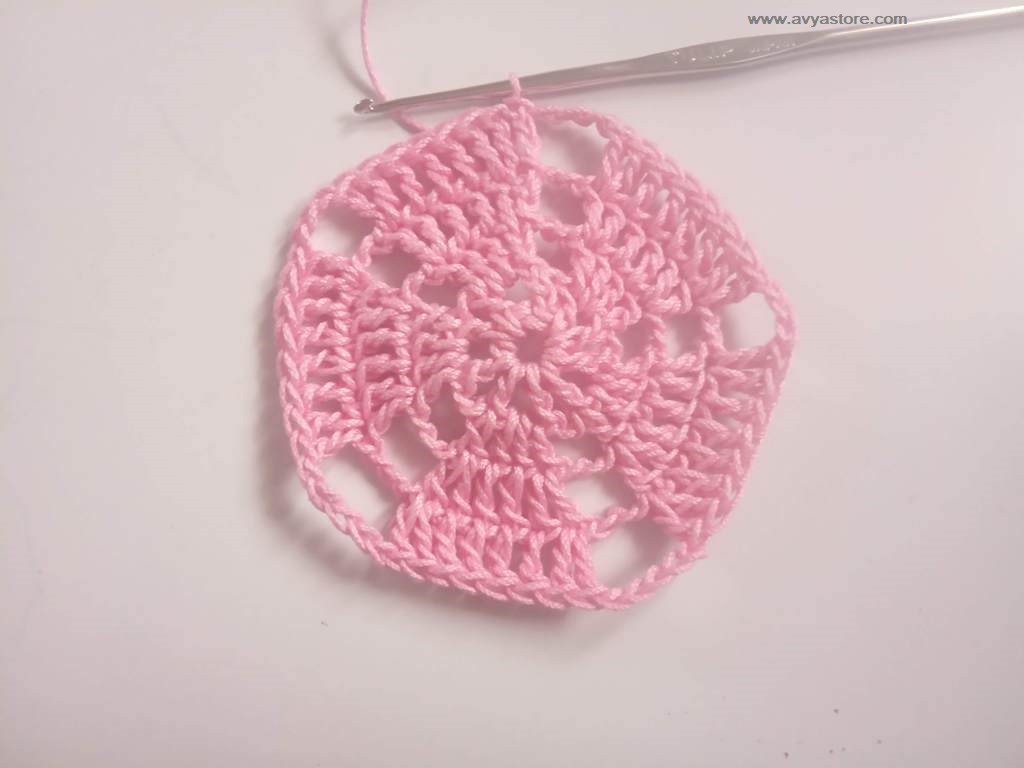 How To Crochet Pentagon Motif - Free Pattern and Instructions