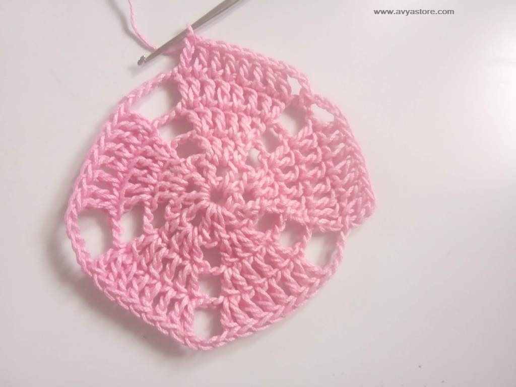 How To Crochet Pentagon Motif - Free Pattern and Instructions