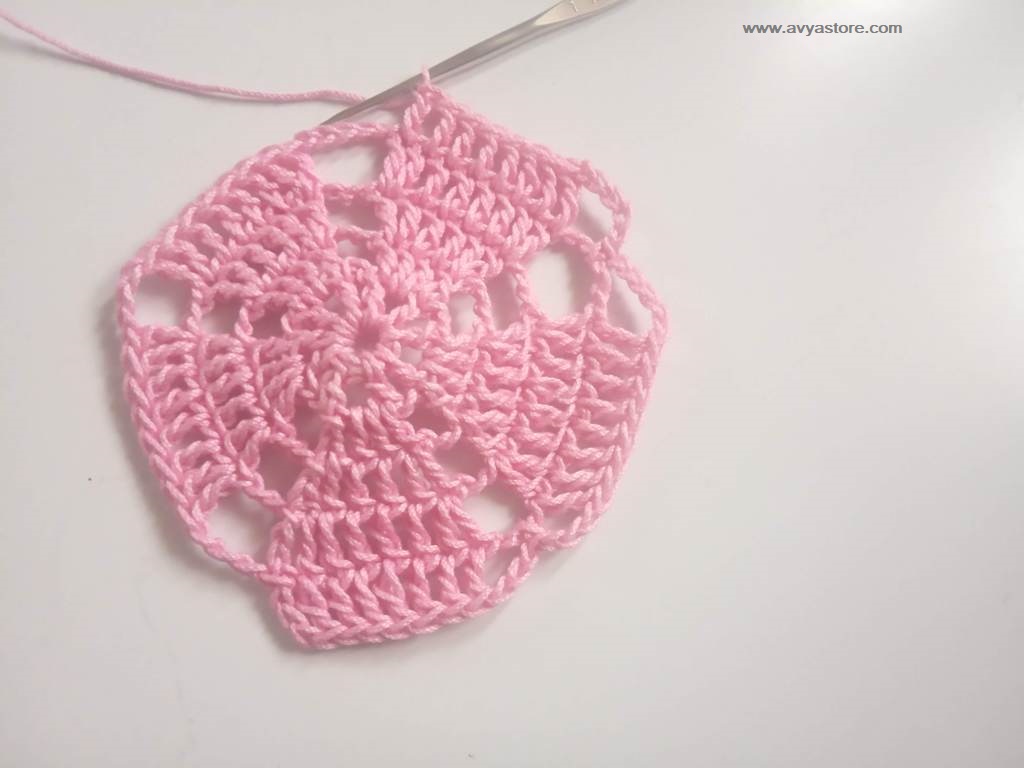 How To Crochet Pentagon Motif - Free Pattern and Instructions
