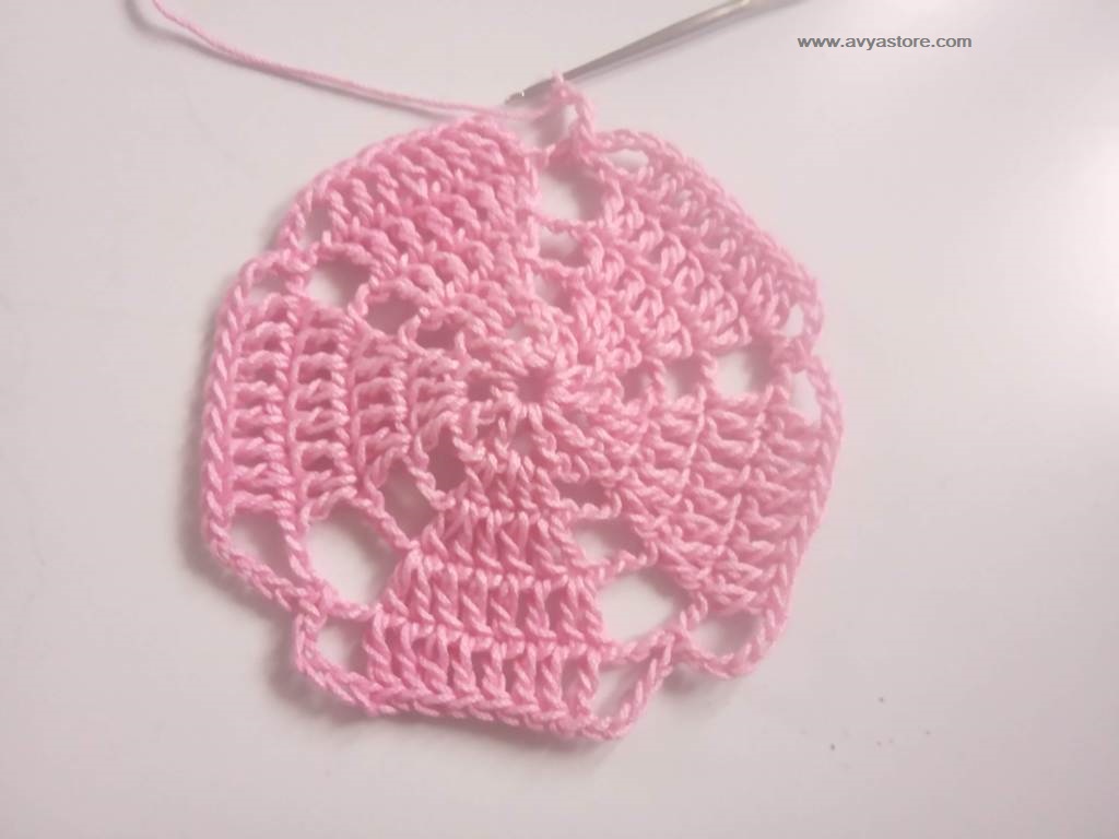How To Crochet Pentagon Motif - Free Pattern and Instructions