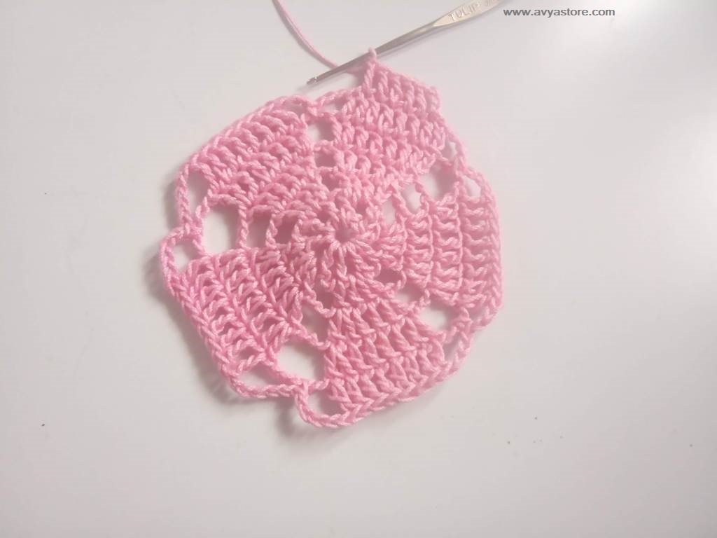 How To Crochet Pentagon Motif - Free Pattern and Instructions