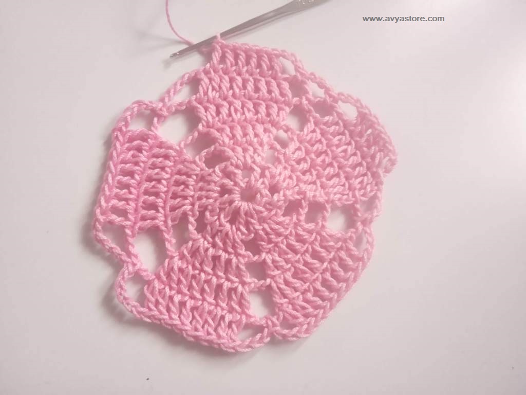 How To Crochet Pentagon Motif - Free Pattern and Instructions