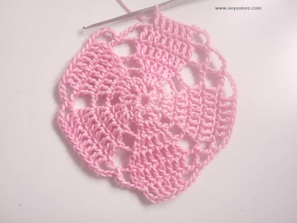 How To Crochet Pentagon Motif - Free Pattern and Instructions