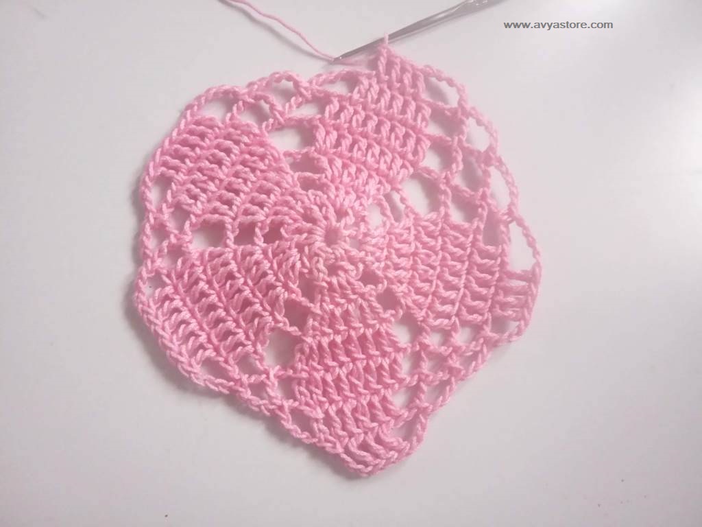 How To Crochet Pentagon Motif - Free Pattern and Instructions