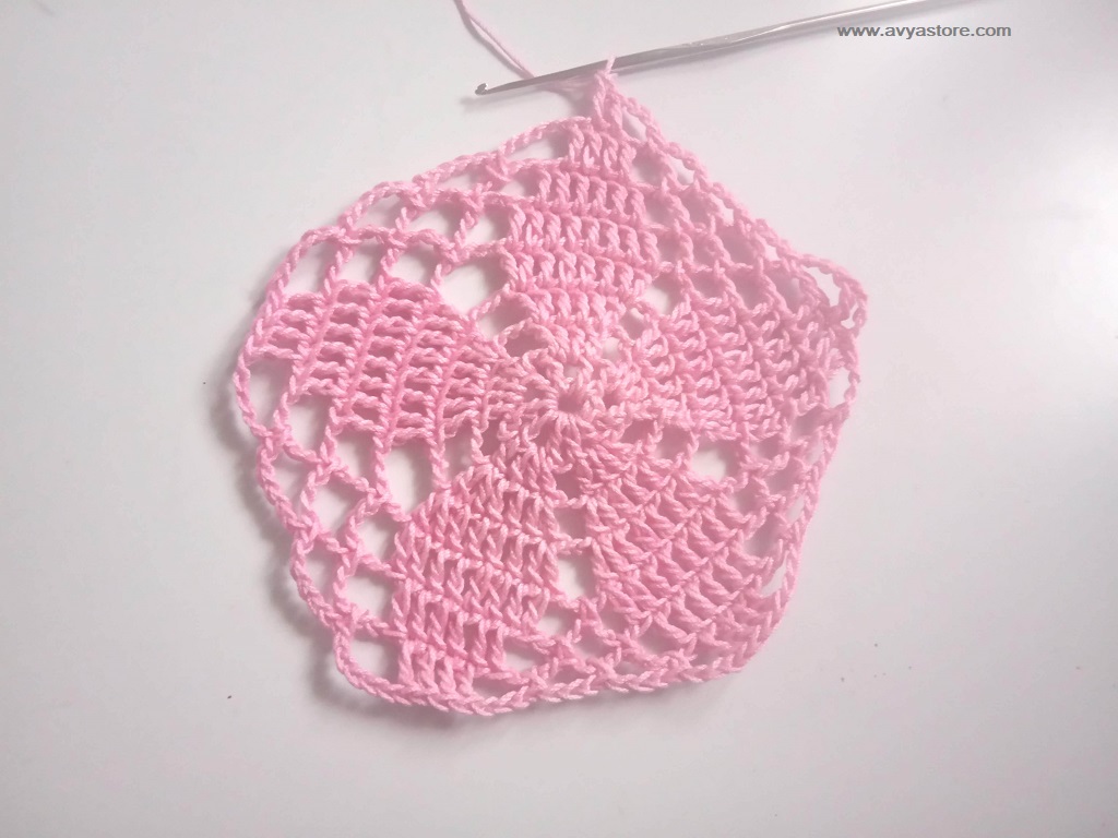How To Crochet Pentagon Motif - Free Pattern and Instructions