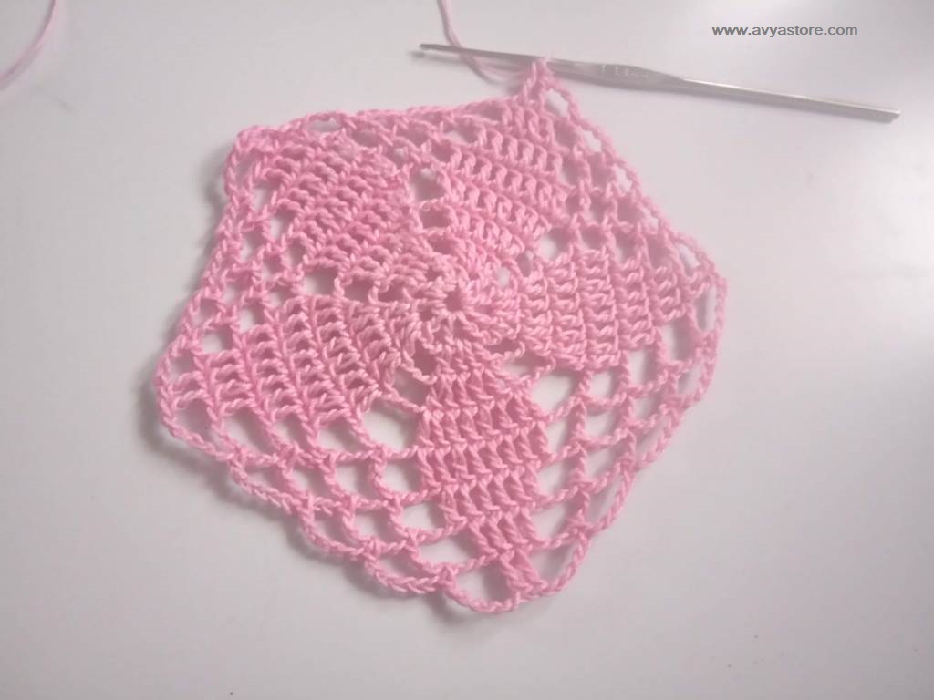 How To Crochet Pentagon Motif - Free Pattern and Instructions