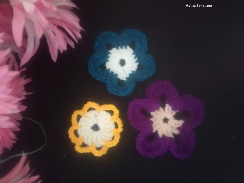 Beginner's Crochet Flower Motifs - Three Free Patterns