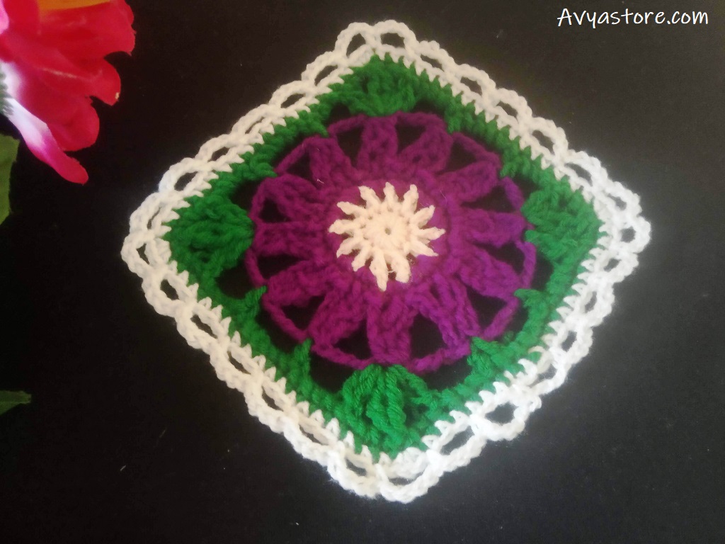 Cineraria Granny Square - Crochet Free Pattern