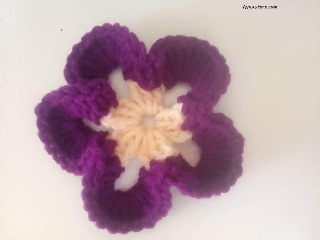 Beginner's Crochet Flower Motifs - Three Free Patterns