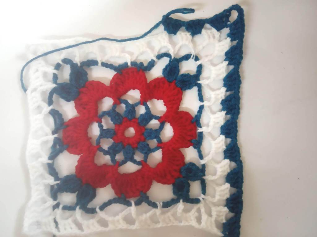 How to Crochet Tricolor Placemat - Free Pattern
