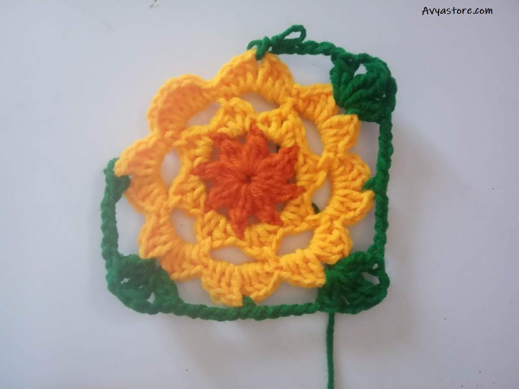 How to Crochet a Plum Blossom Granny Square - Free Pattern