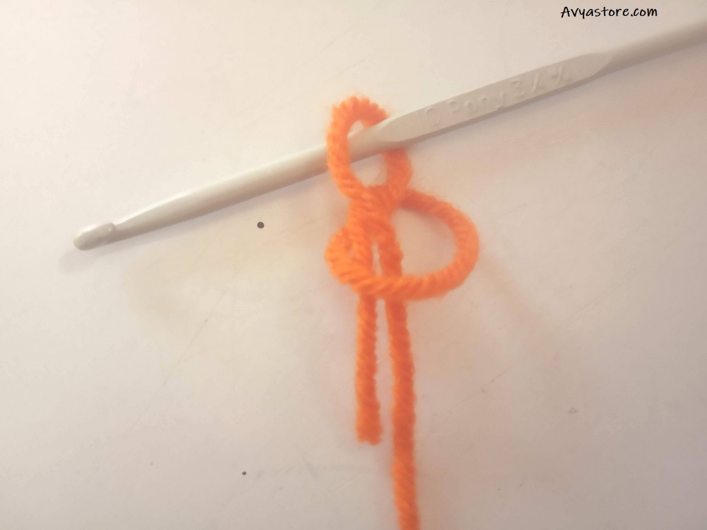 How to Crochet a Plum Blossom Granny Square - Free Pattern