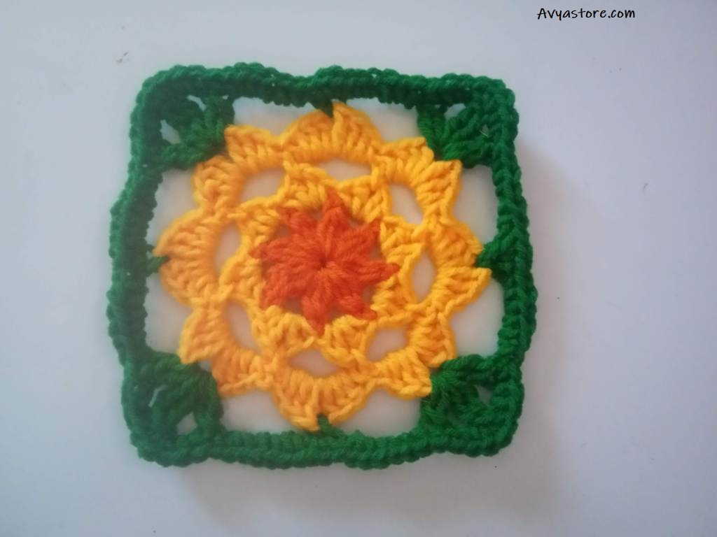 How to Crochet a Plum Blossom Granny Square - Free Pattern