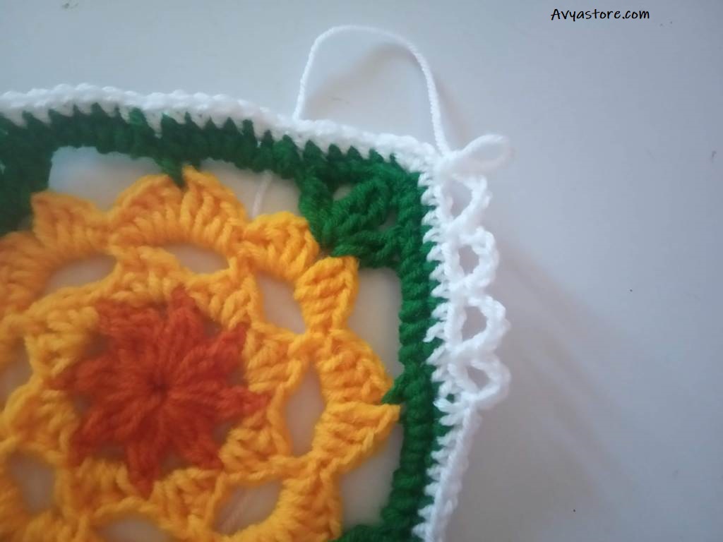 How to Crochet a Plum Blossom Granny Square - Free Pattern