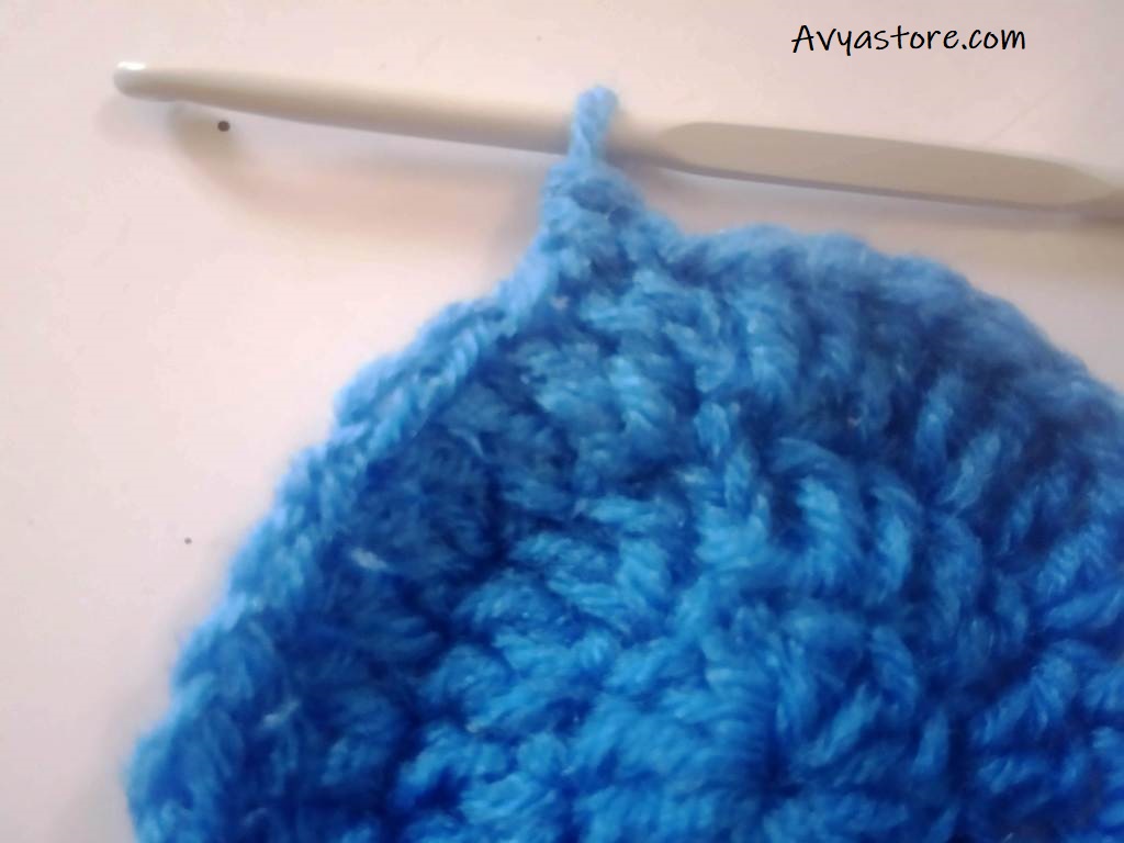 How to Crochet Heart-Shaped Coaster - Free Pattern & Instructions